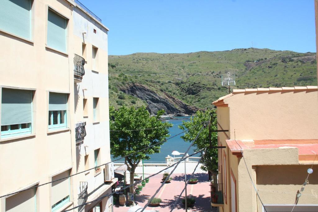 Hostal Juventus Portbou Exterior foto