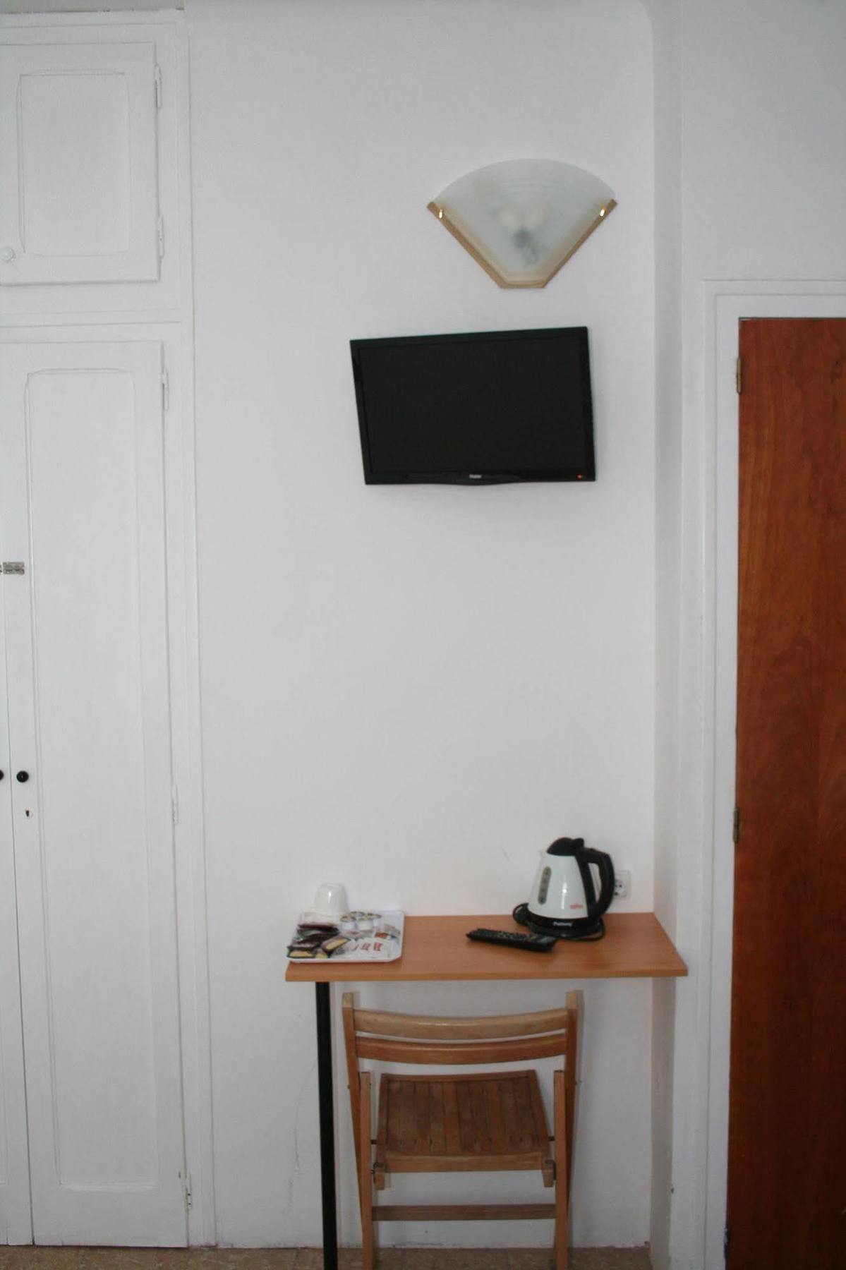 Hostal Juventus Portbou Exterior foto