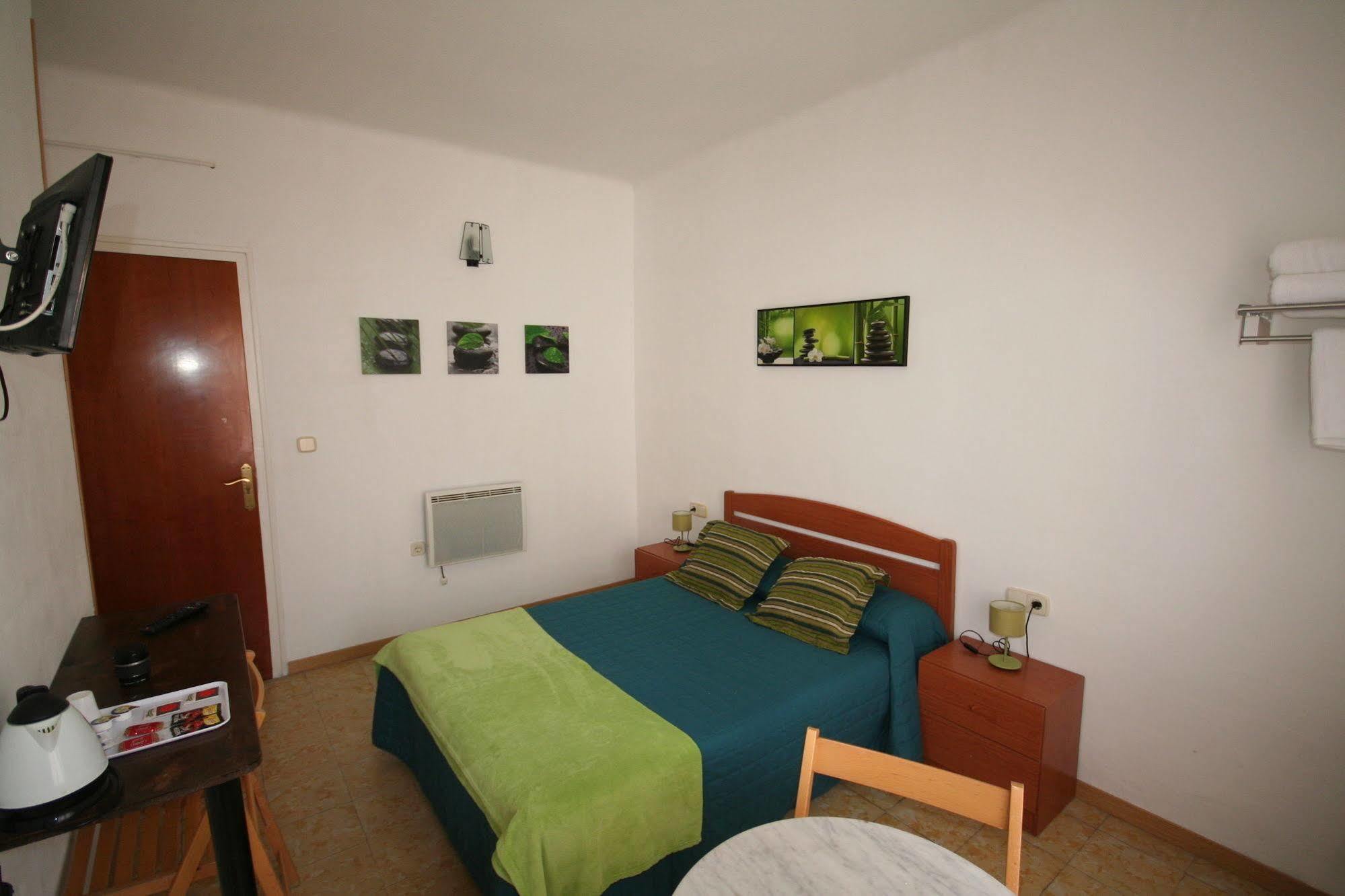 Hostal Juventus Portbou Exterior foto